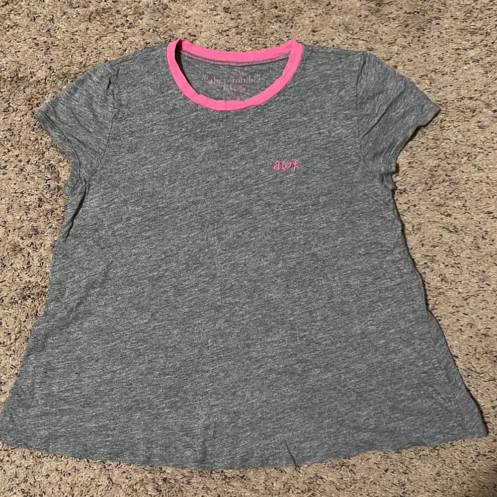 Abercrombie Kids Grey Pink Short Sleeve Crewneck T-Shirt Girl's Size 15/16